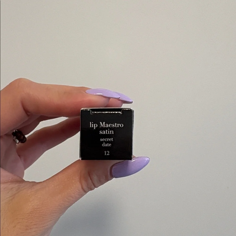 Giorgio Armani Red Matte Maestro Lip Stain